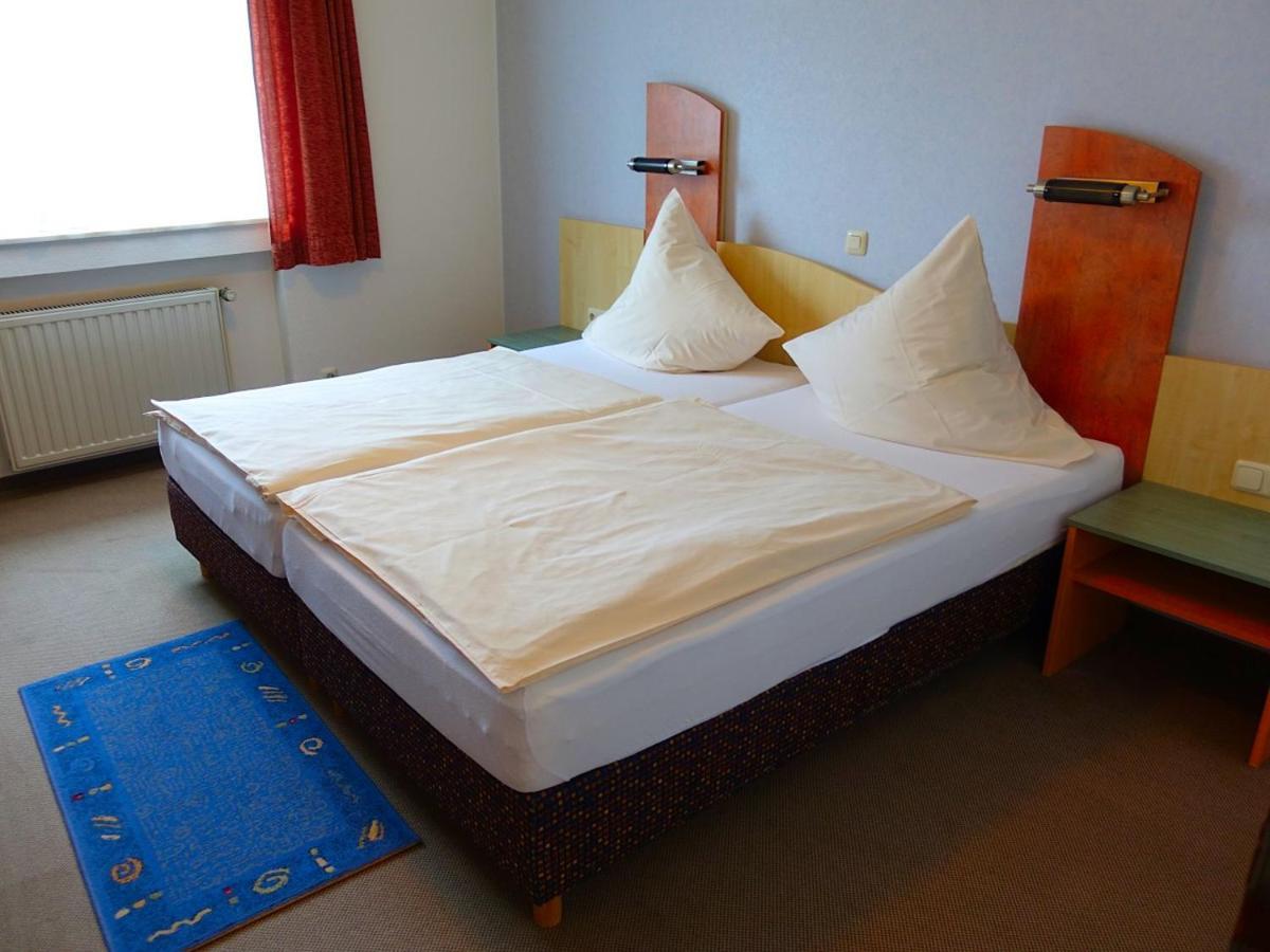 Parkhotel Wuerselen ヴュルゼレン エクステリア 写真